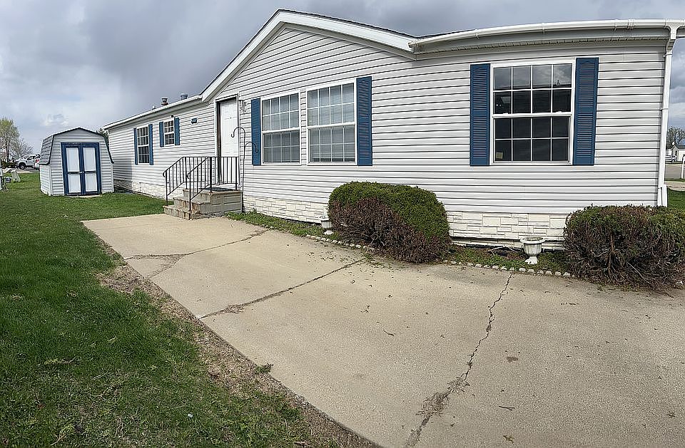 1st image of 1206 Mulberry Ln