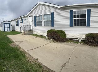 1206 Mulberry Ln, Burton, MI 48529