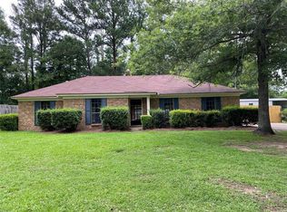 2331 N Cobb Loop Rd, Millbrook, AL 36054