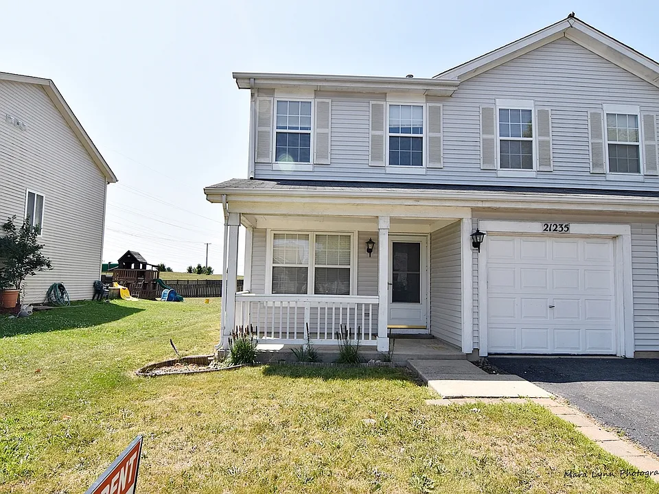 21235 Edison Ln