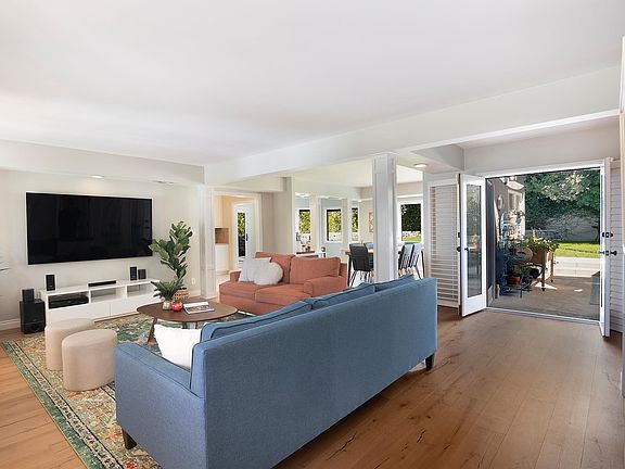 3rd image of 2128 Mar Vista Ave