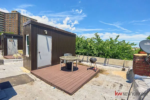 Rented by Keller Williams NYC | media 13