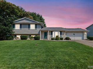 531 Whip Poor Will St, Troy, IL 62294