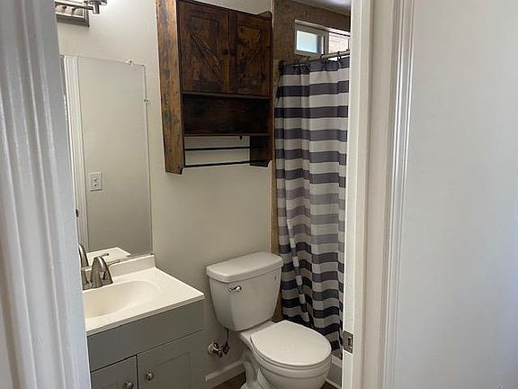 3rd image of 3742 35th St #3742