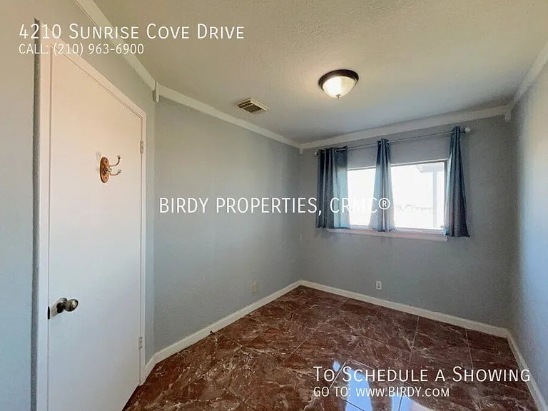 4210 Sunrise Cove Dr — Photo 24