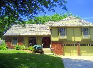 12000 Fairway Rd, Leawood, KS 66209