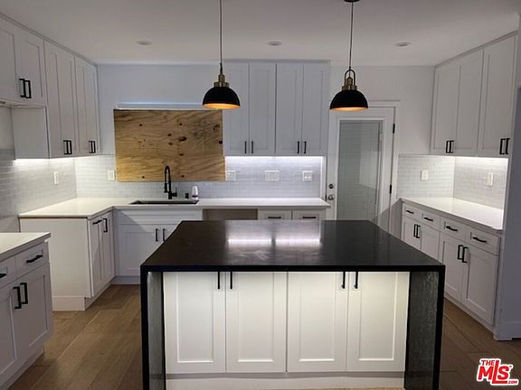 4th image of 1877 W 96th St