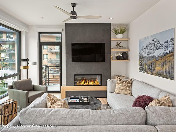 3rd image of 119 Wood Rd #401