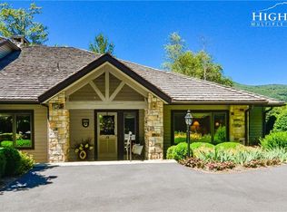 659 Clubhouse Dr UNIT J-2, Banner Elk, NC 28604