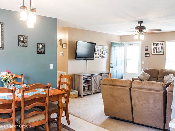 3rd image of 707 Krissy Ct
