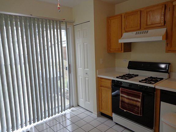 5th image of 1041 Huntington Dr
