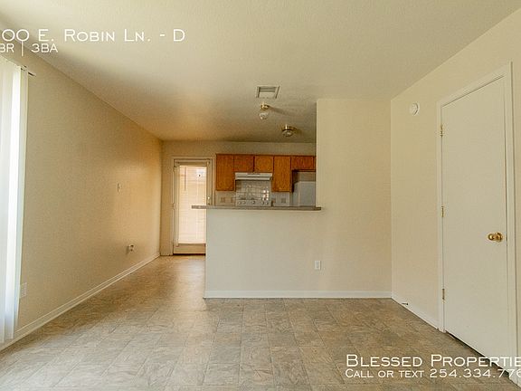 5th image of 100 E Robin Ln APT D