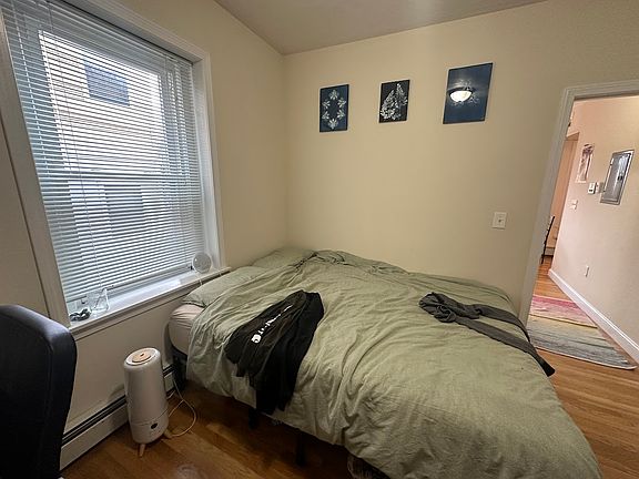 4th image of 1056 Cambridge St APT 4F