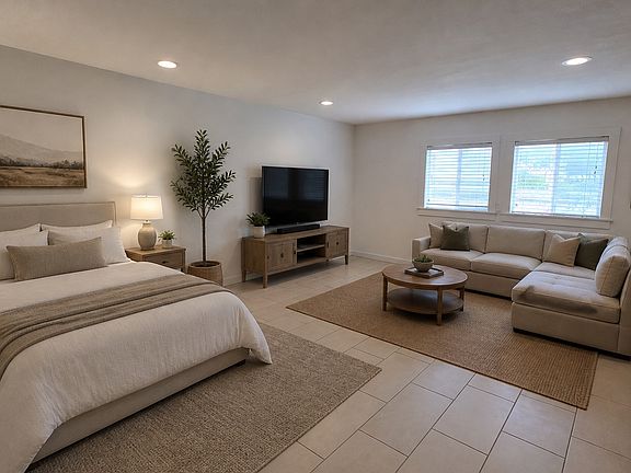 2nd image of 2614 Monterey St #5