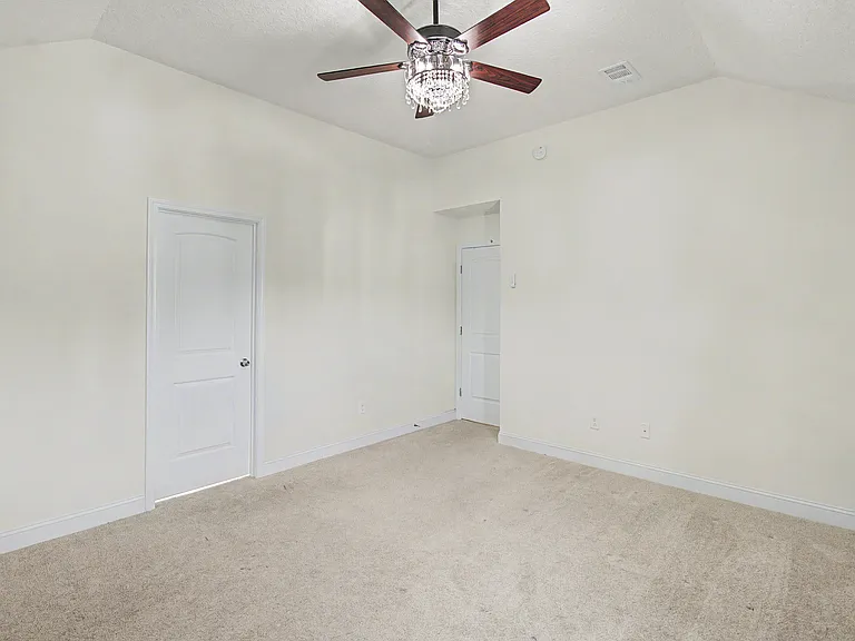 965 Meloney Dr — Photo 30