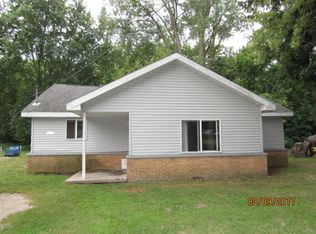 1246 Maynard Dr, Benton Harbor, MI 49022
