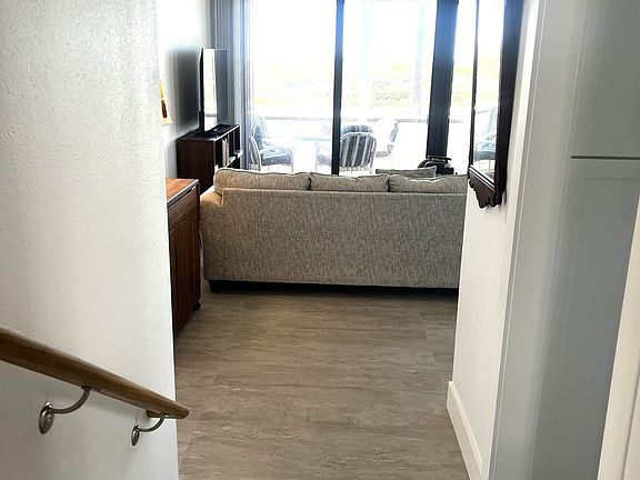 4th image of 500 Park Blvd S APT 128
