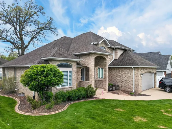 2914 Morningside Dr, Crown Point, IN 46307