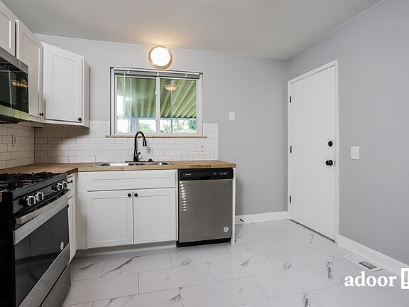 2nd image of 2060 Crane Dr