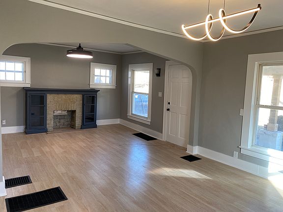 4th image of 3934 Fisher St