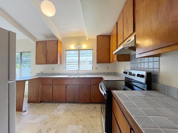 5th image of 15-899 Punawai St