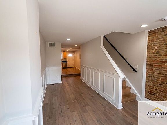 2nd image of 3210 Fleet St
