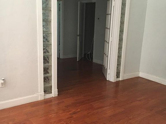 4th image of 1605 Lenox Ave APT 3