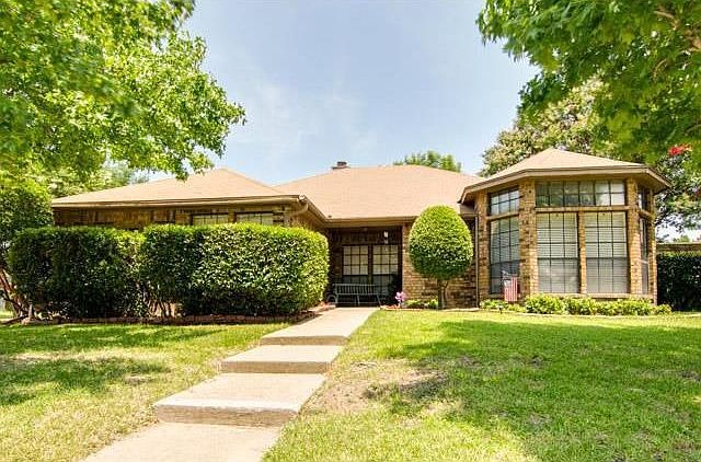 1st image of 8713 Briarwood Dr