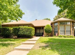 8713 Briarwood Dr, Rowlett, TX 75088