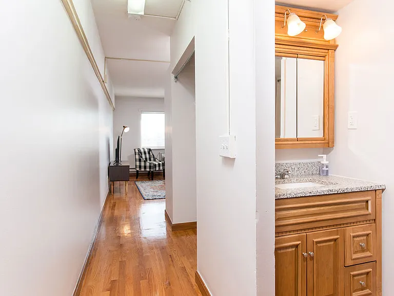 1120 Commonwealth Ave #3 — Photo 2