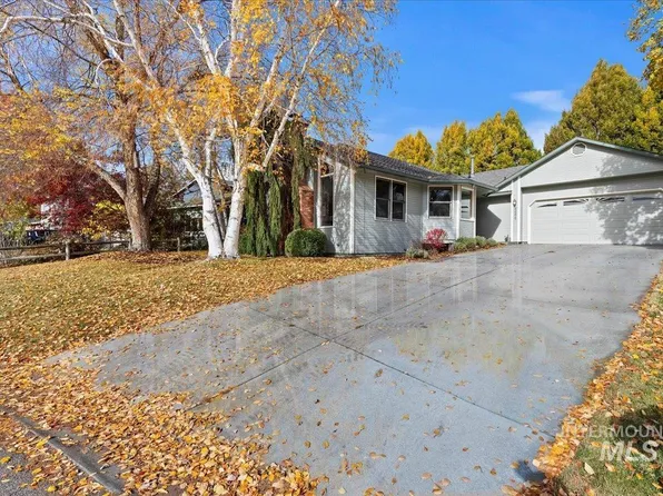 5650 N Northwall Pl, Boise, ID 83703