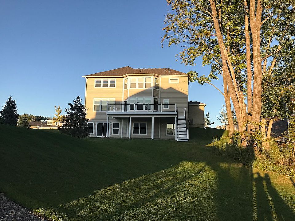 2nd image of 5395 Fountain Ln N