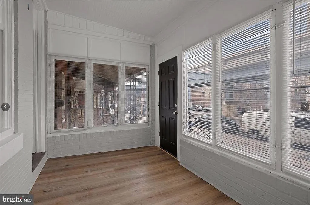 5536 Market St — Photo 2