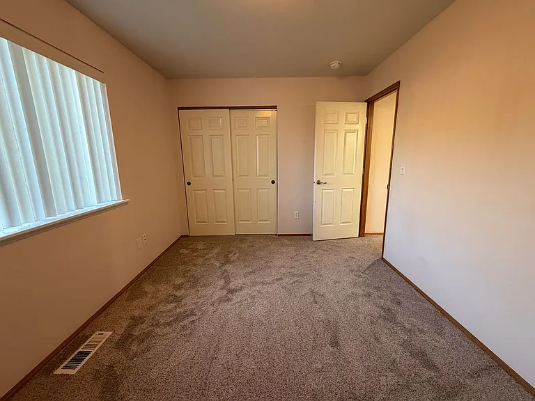 2442 Highland View Dr — Photo 8