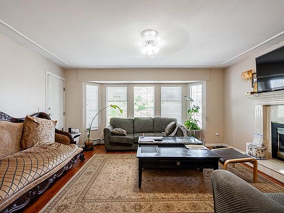 2nd image of 6565 122nd St