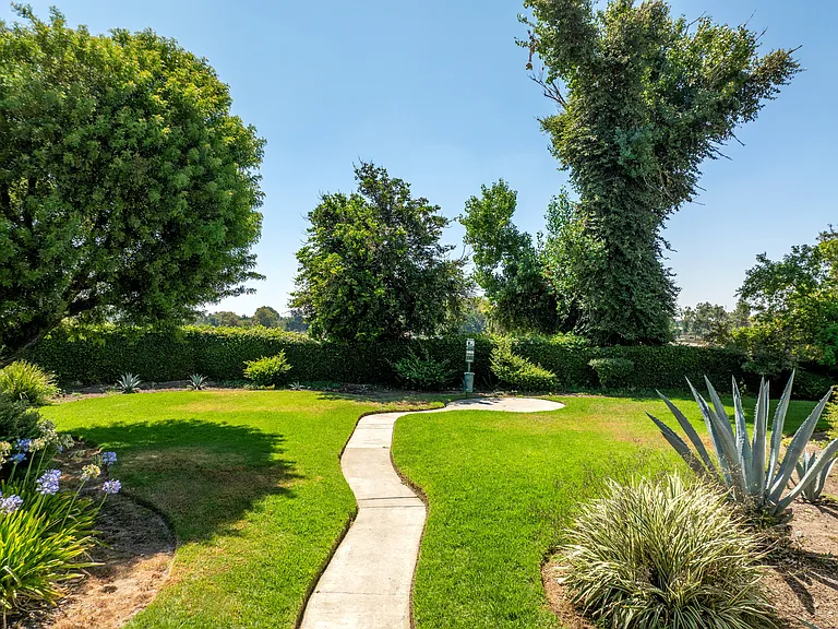 Rancho Vista — Photo 29