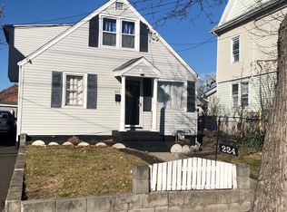 224 Jackson Ave, Bridgeport, CT 06606