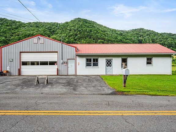 12th image of this home