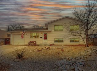 10808 Fairbanks Rd NE, Albuquerque, NM 87112