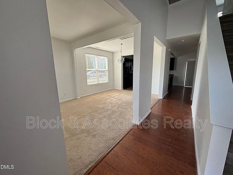 101 Red Bird Dr — Photo 9