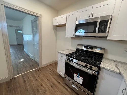 447 Gordon St Photo 1
