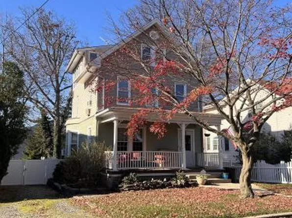 36 Summit Ave, Staten Island, NY 10306