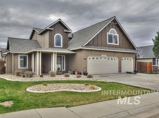 995 Valiant Ave, Middleton, ID 83644