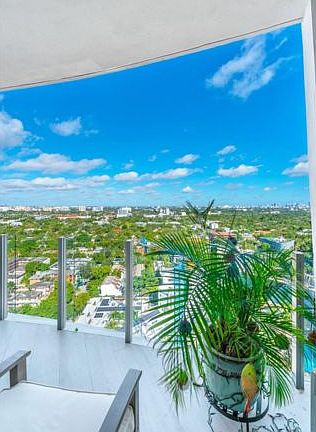 5th image of 2831 S Bayshore Dr Unit 2205