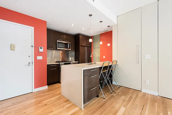 Rented by SERHANT. | media 2