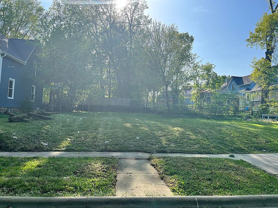 2nd image of 311 S Gardiner Ave