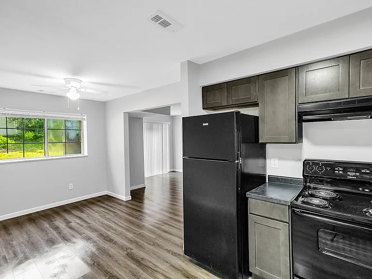 1221 Colony Ln #218 — Photo 45