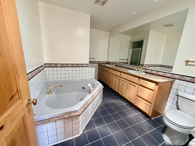 11126 Daines Dr — Photo 8