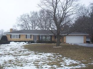 4319 Pioneer Rd, McHenry, IL 60051