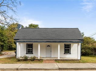 228 Oak Dr, Social Circle, GA 30025